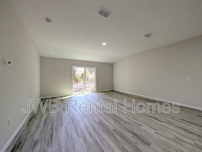 14099 Hollings St - Photo 6 of 19