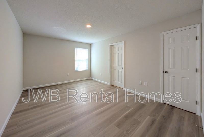 3340 W 1st St - Photo 7 of 17