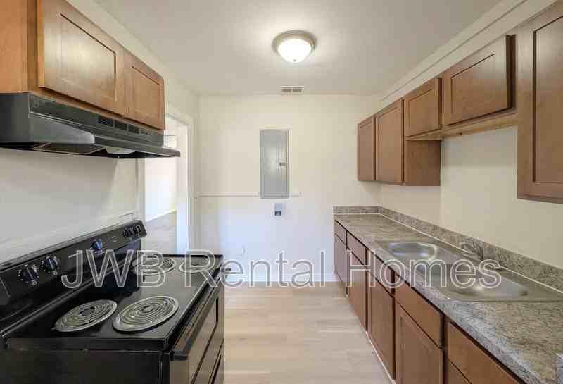 4411 Homer Rd - Photo 4 of 20