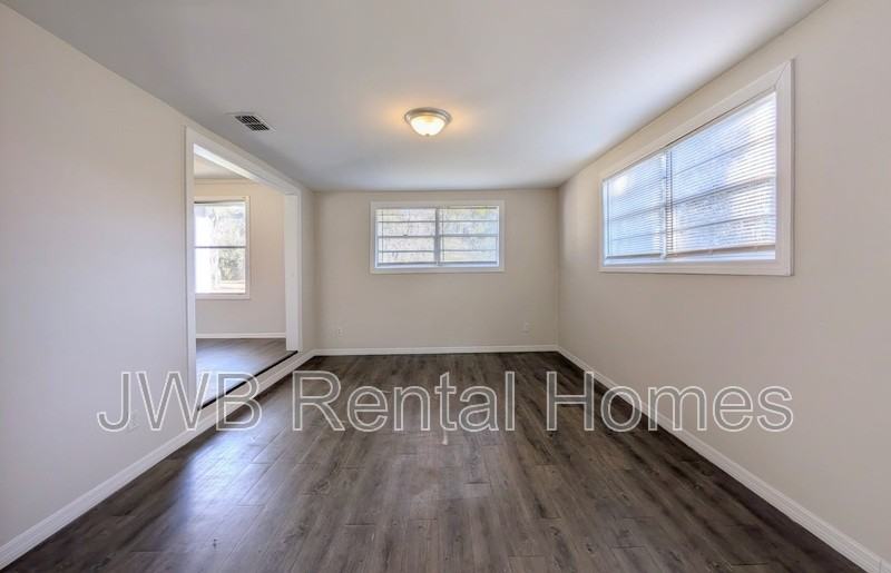 4411 Homer Rd - Photo 6 of 20