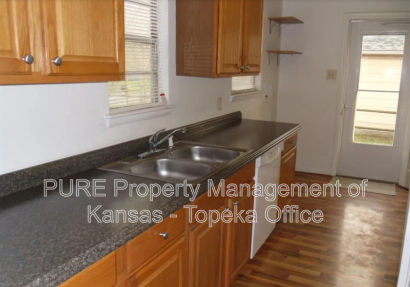 2333 Sw Moundview Dr - Photo 4 of 14