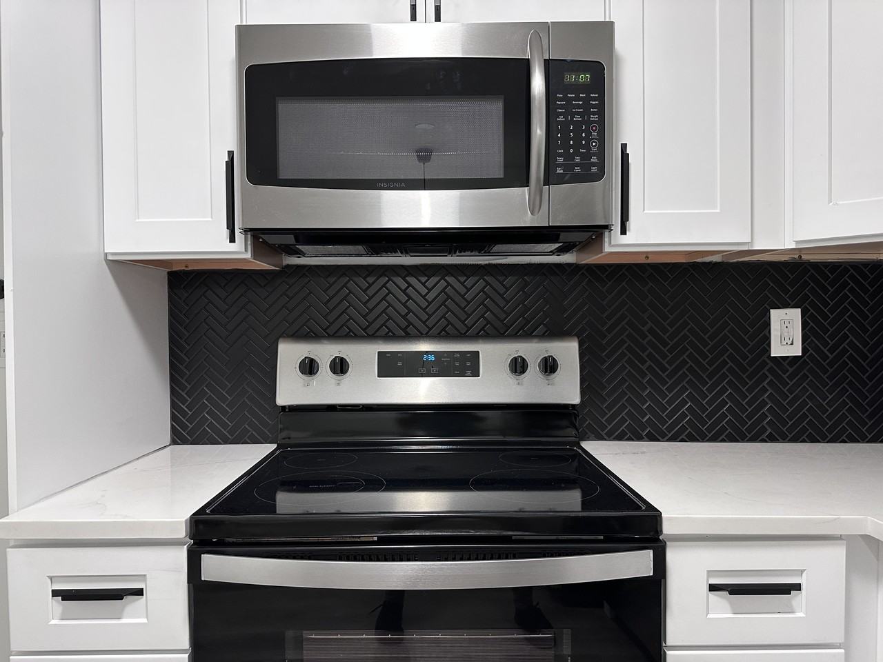 740 Mozley Drive Southeast - Photo 5 of 9