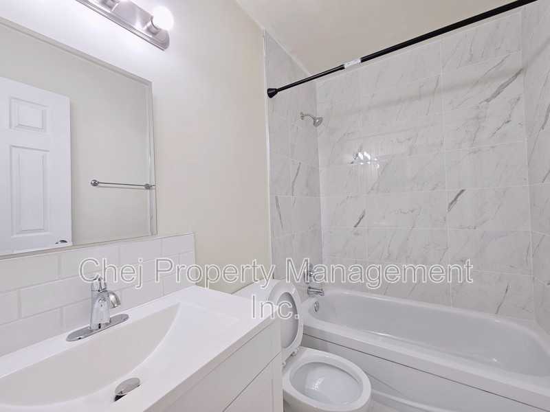 140 Royal Terr Nw #140 - Photo 4 of 45