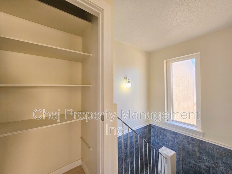 140 Royal Terr Nw #140 - Photo 5 of 45