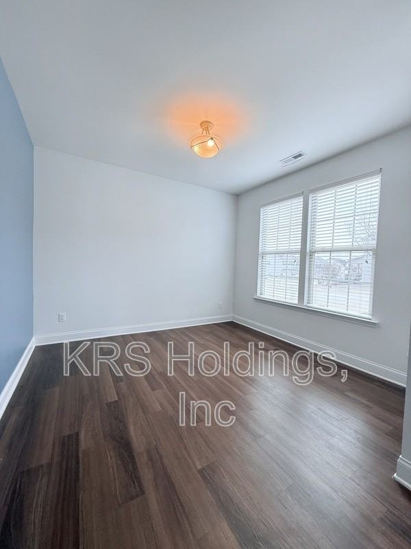 804 Fulworth Ave - Photo 3 of 24