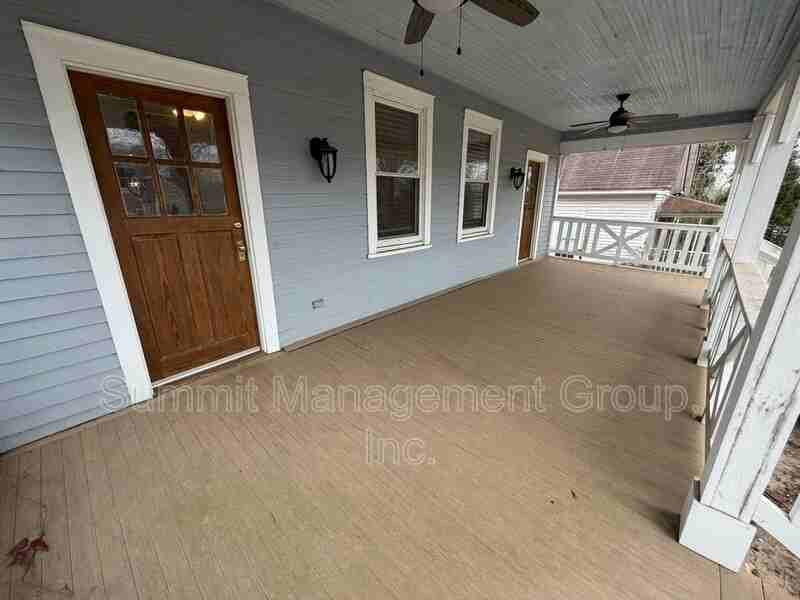 8 N Broad St - Photo 4 of 39