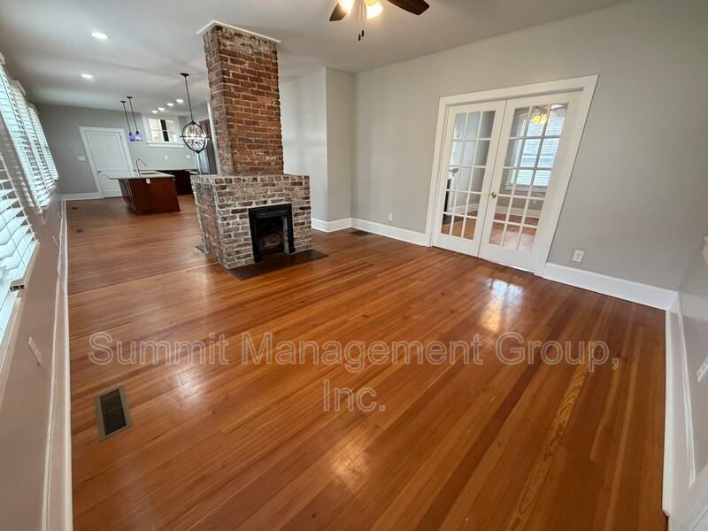 8 N Broad St - Photo 7 of 39