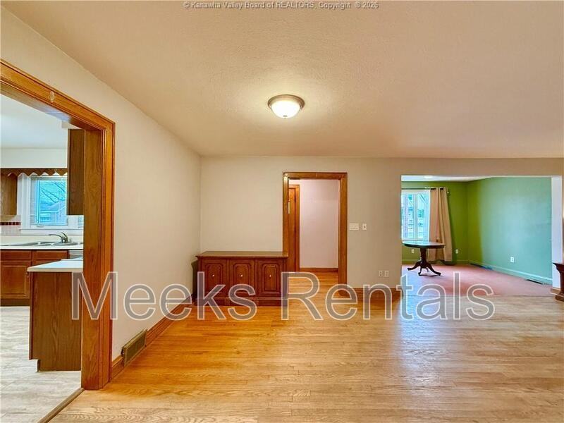 3013 Ridgeview Dr - Photo 7 of 27