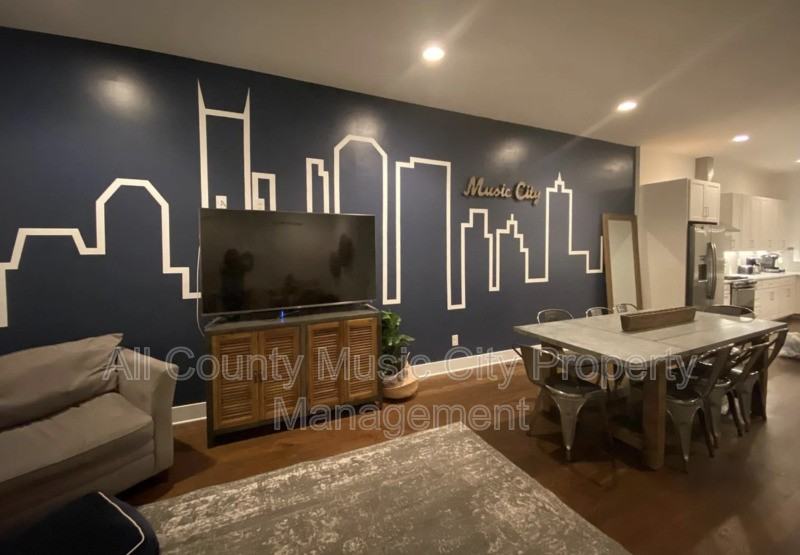 3009 Delaware Ave - Photo 5 of 16