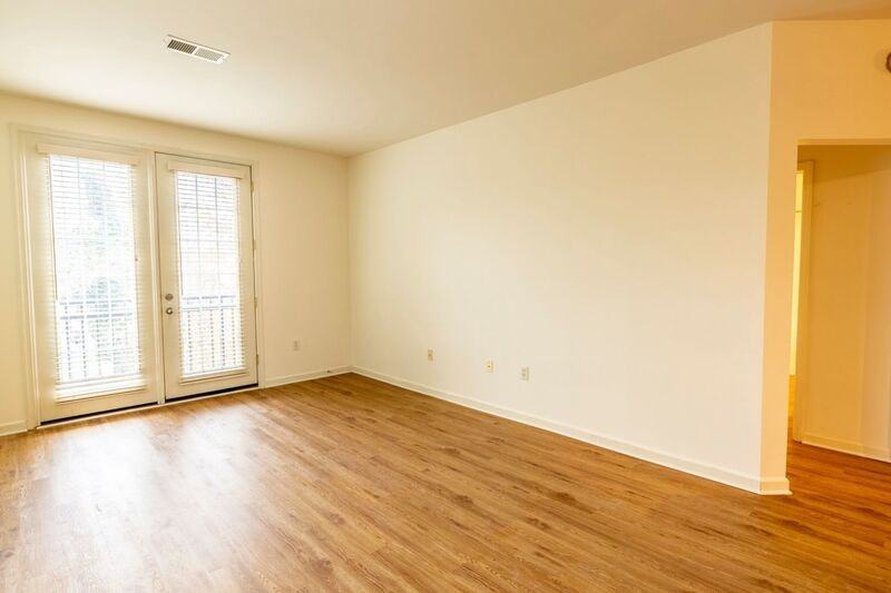 710 Walker Sq #3B - Photo 6 of 12