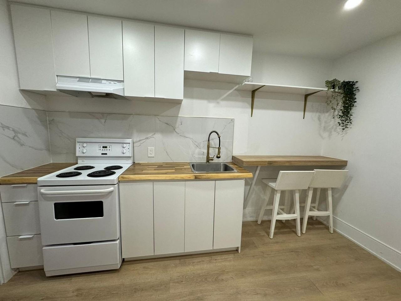 5 Brett Avenue #2 - Photo 7 of 15