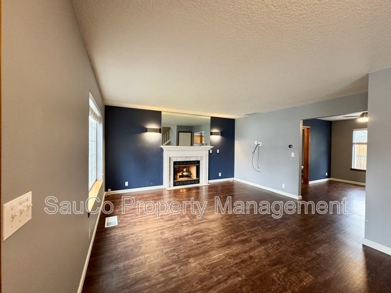 741 Se Camellia Ct - Photo 2 of 41