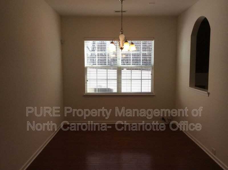 13224 Erwin Rd - Photo 5 of 50