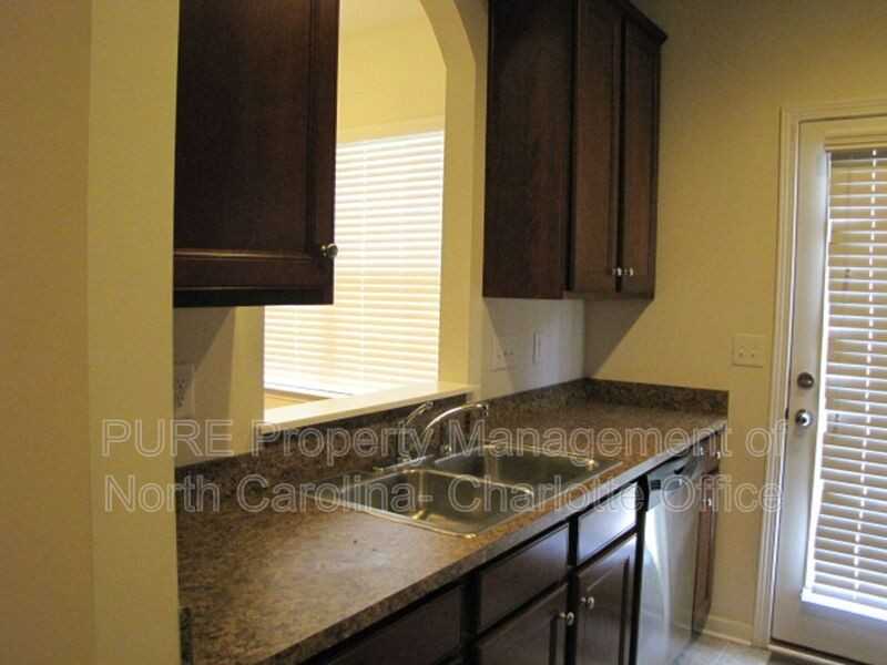 13224 Erwin Rd - Photo 6 of 50