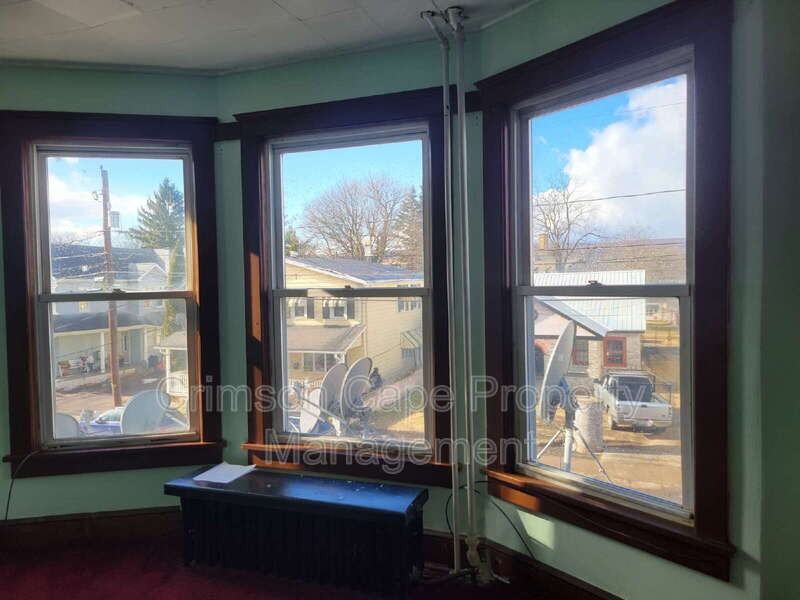 34 Barney St #2ndFLRIGHT - Photo 2 of 21