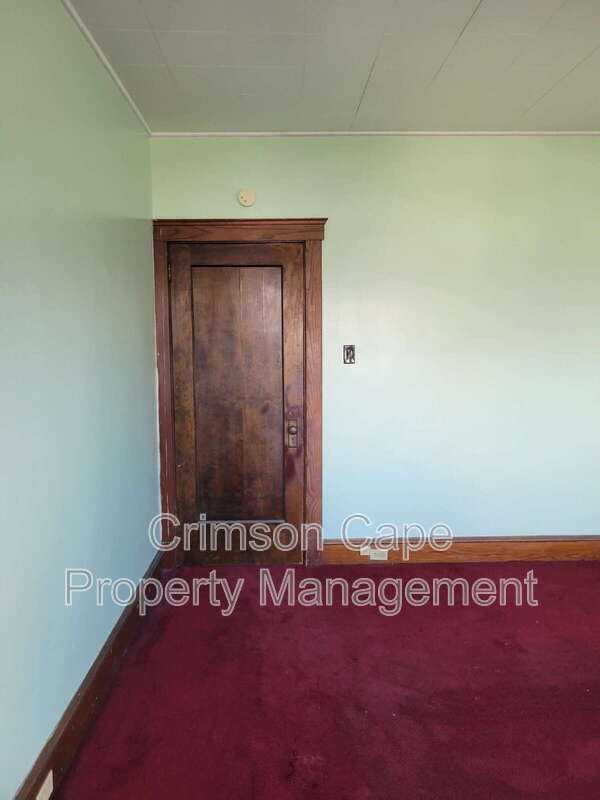 34 Barney St #2ndFLRIGHT - Photo 3 of 21