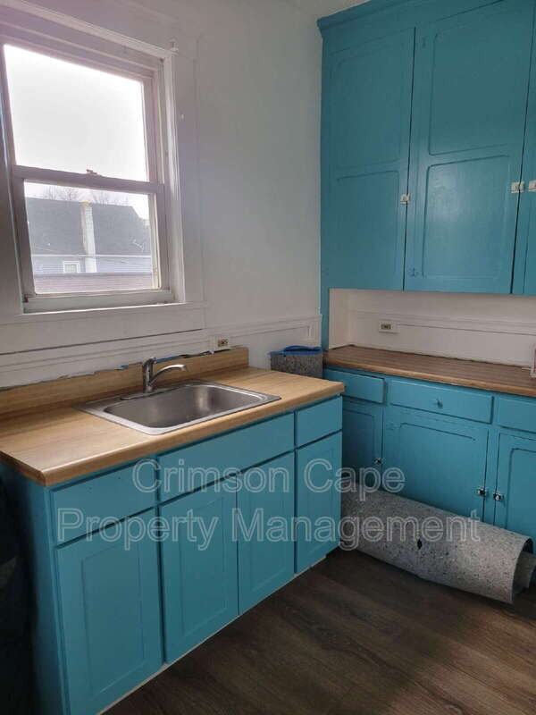 34 Barney St #2ndFLRIGHT - Photo 6 of 21