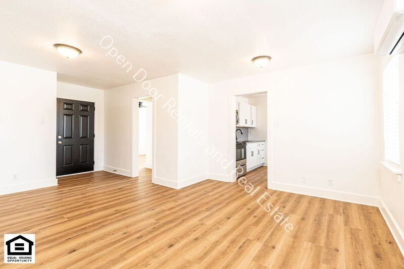 1823 Griswold Dr Apt K23 - Photo 4 of 17