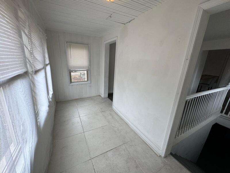 8693 Paige Ave - Photo 2 of 15