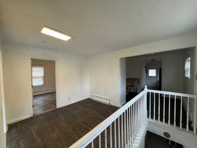 8693 Paige Ave - Photo 3 of 15