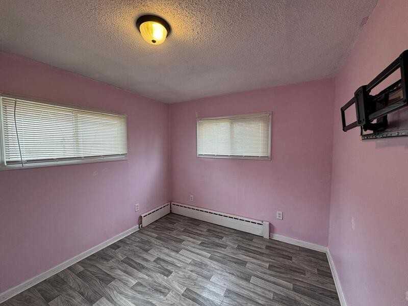 8693 Paige Ave - Photo 6 of 15