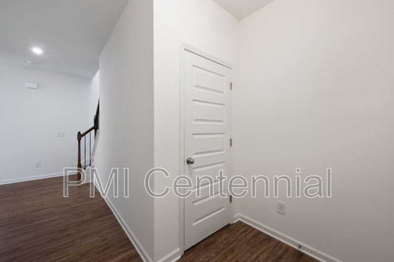 3834 Clarington Dr - Photo 3 of 22