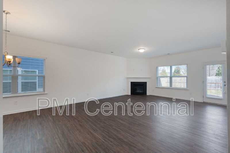 3834 Clarington Dr - Photo 5 of 22