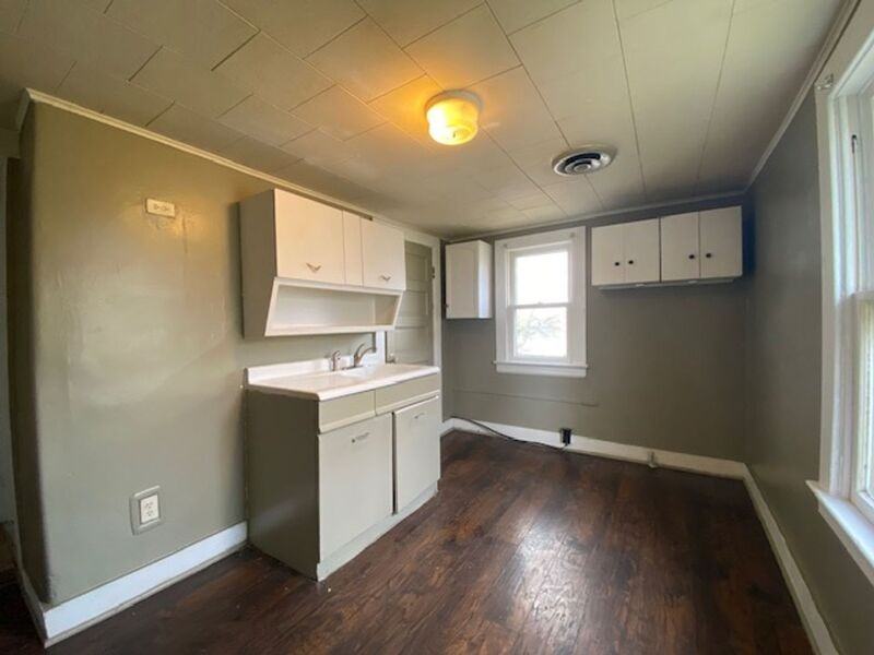 1606/1608 W High St. #1606-1-2 - Photo 3 of 9