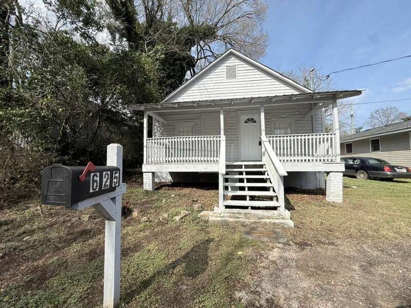 625 E Wall St - Photo 5 of 20