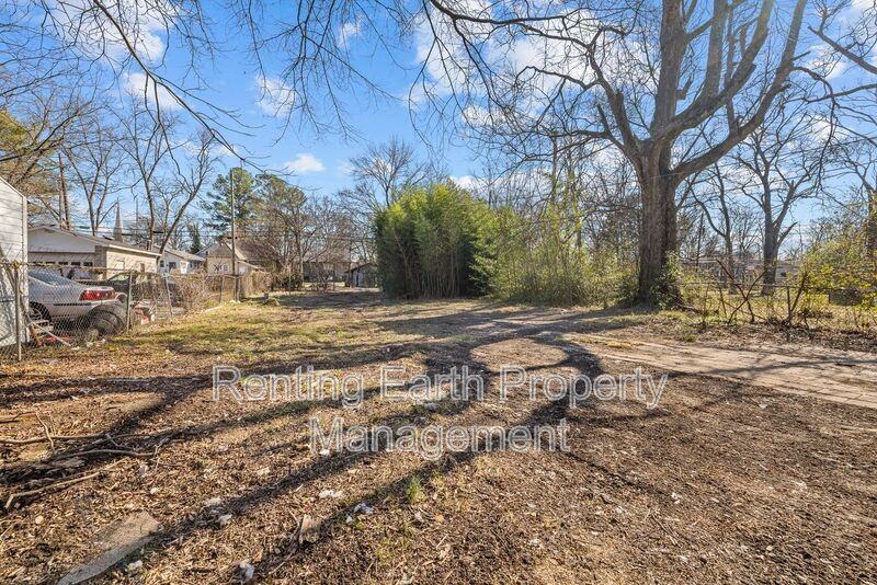 1217 Fulton Ave - Photo 7 of 20