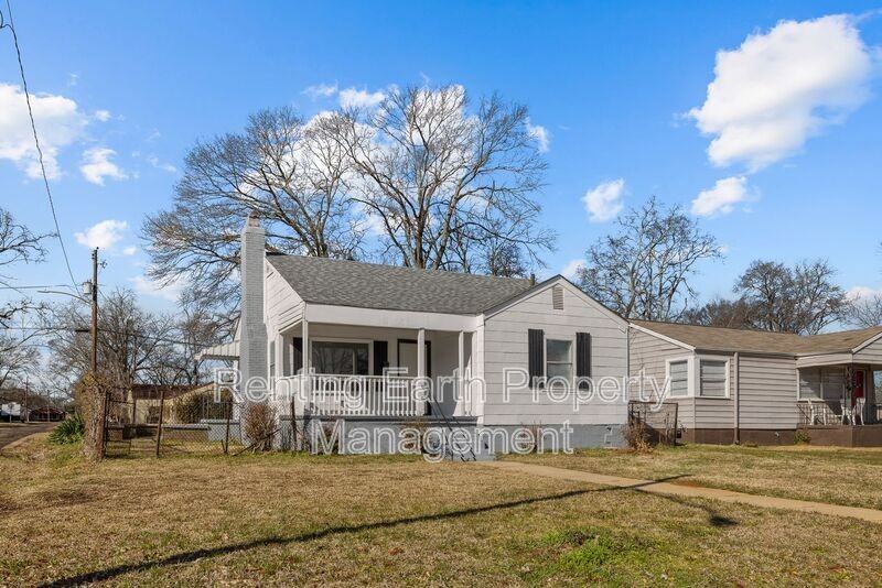 5320 Terrace Q - Photo 4 of 18