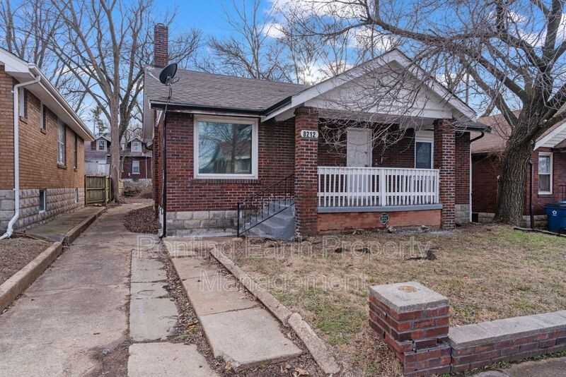 8212 Toddy Ave - Photo 2 of 18