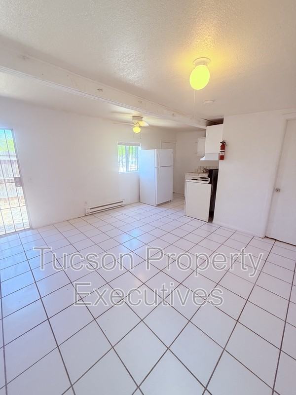 19 W Veterans Blvd - Photo 5 of 8