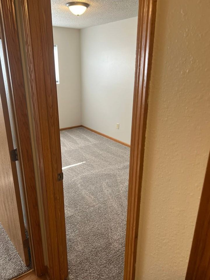 1304 Florida Ave #4 - Photo 5 of 30