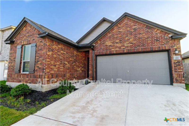 211 Summit Dr - Photo 2 of 26