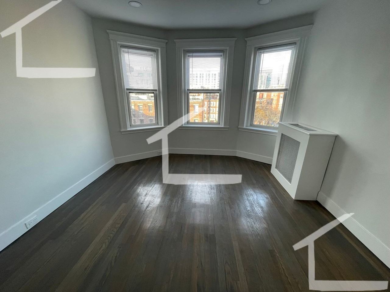 110 Park Dr - Photo 7 of 9