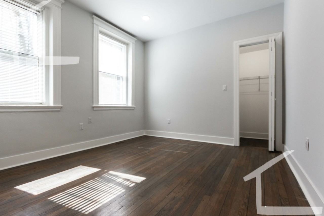 11 Park Dr - Photo 2 of 7