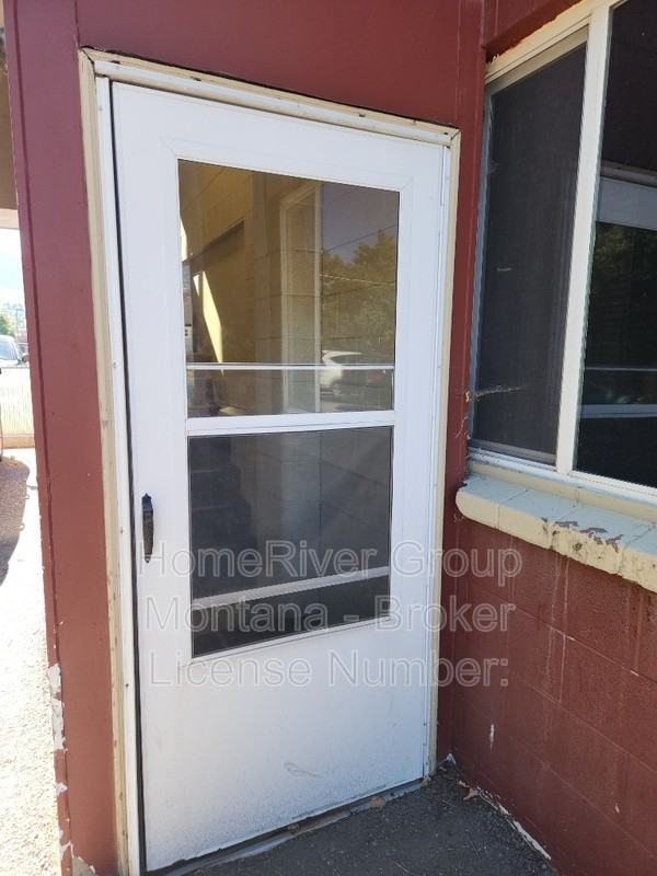 100 South Ave E #2 - Photo 3 of 15