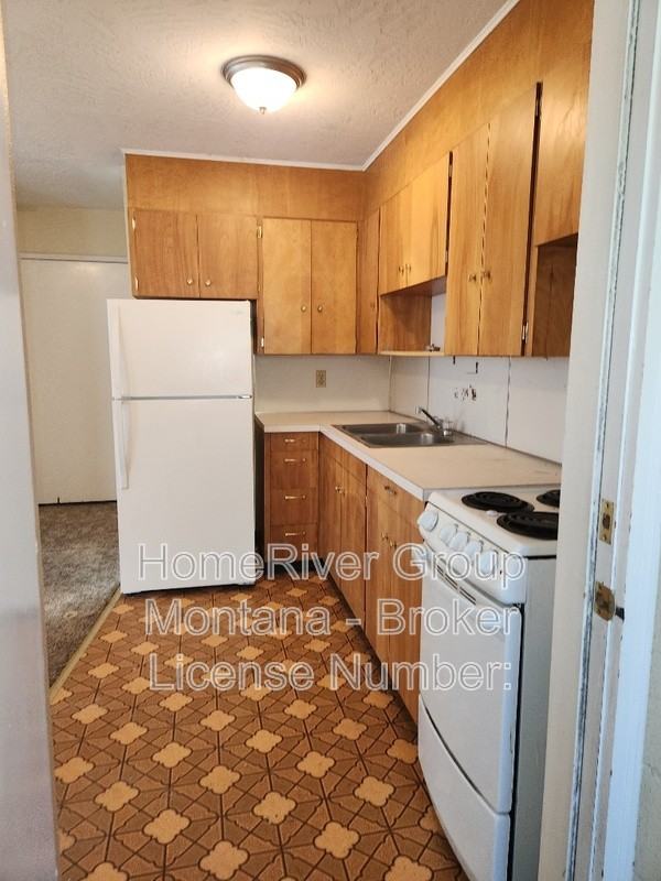 100 South Ave E #2 - Photo 6 of 15