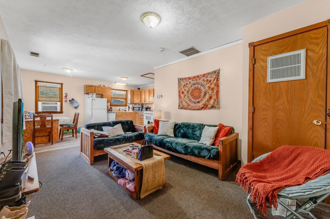 Vulcan K Team Apartments - Photo 4 of 50