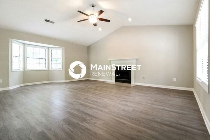 1320 Howard Way - Photo 6 of 16