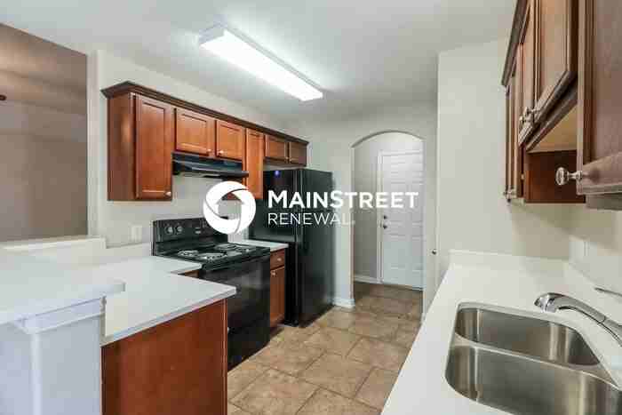 3433 Heatherbend St - Photo 6 of 15