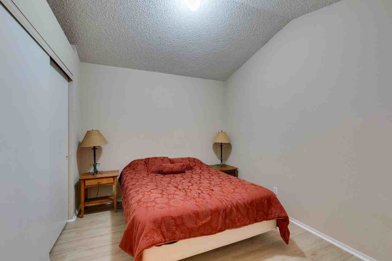 7821 Gable Ln - Photo 3 of 44