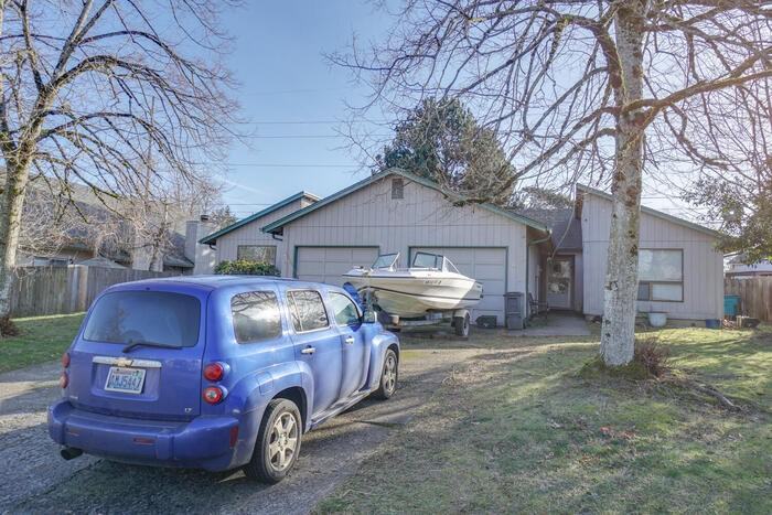 14117 Se 9th St #B - Photo 2 of 30