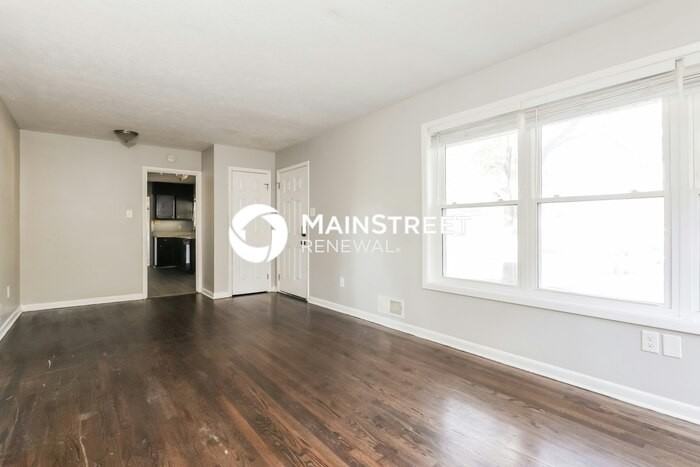 7956 Coventry Ct - Photo 4 of 16