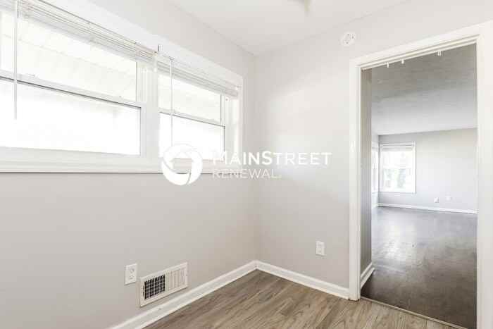 7956 Coventry Ct - Photo 5 of 16