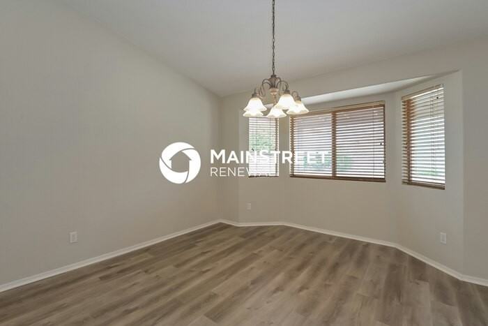 10614 E Bridgeport St - Photo 4 of 16