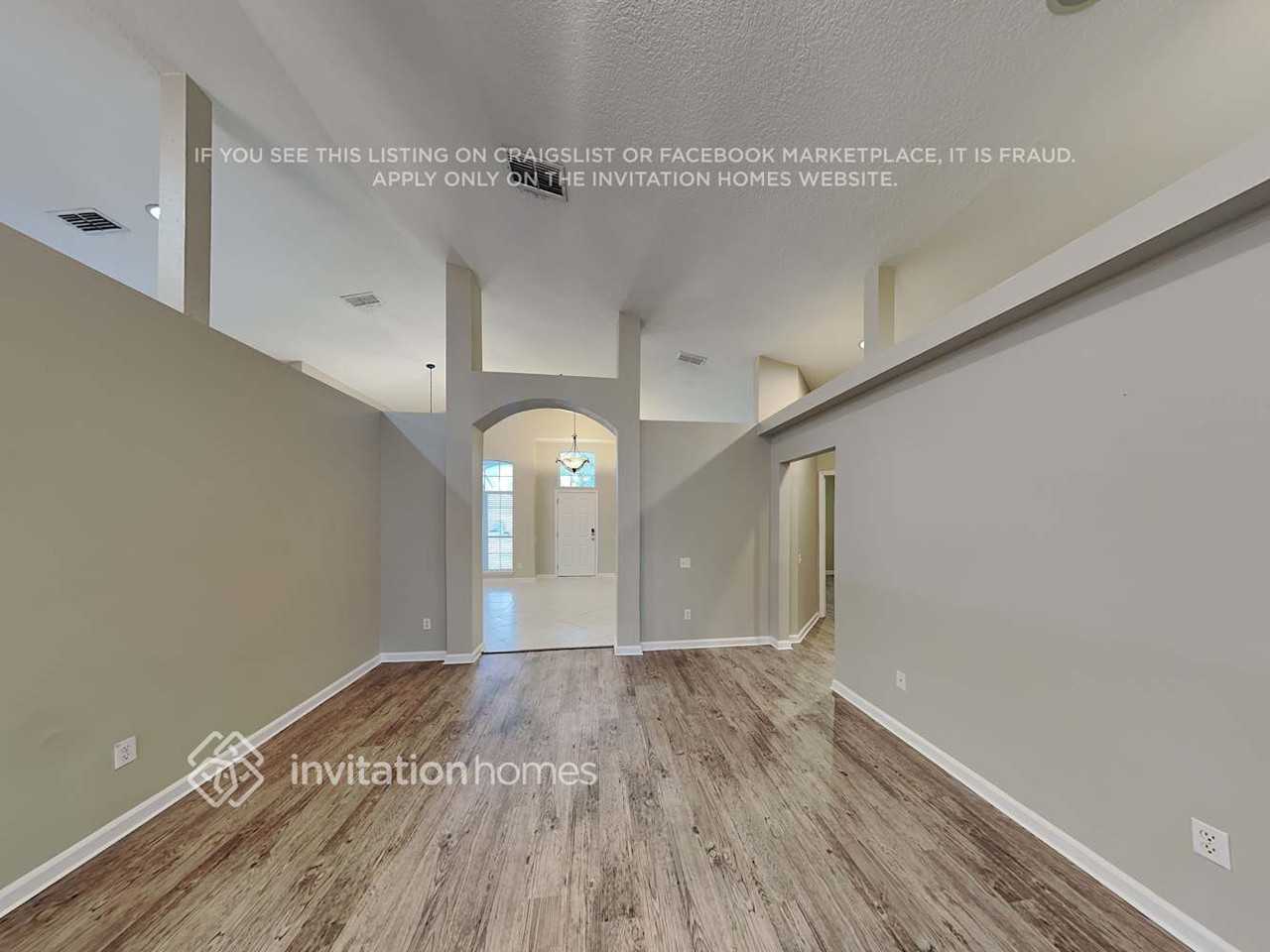 513 Bay Hollow Ct - Photo 4 of 19