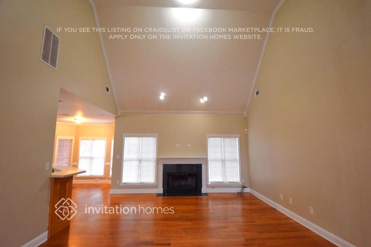 155 Victor Ln - Photo 3 of 13