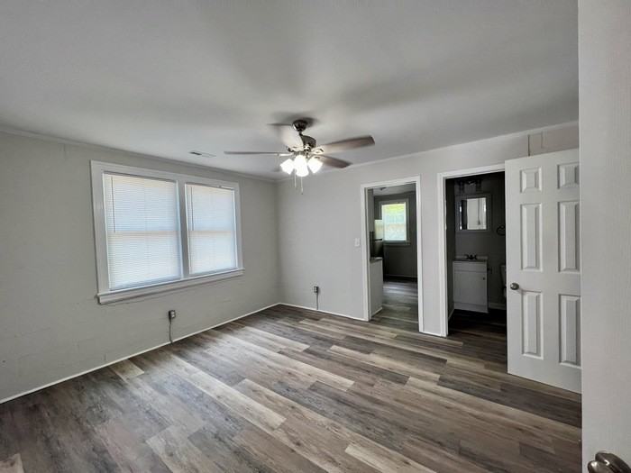 1708 Freeman St Se #0 - Photo 5 of 8